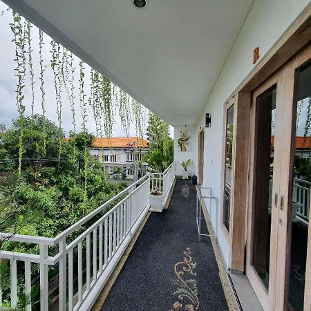Waisnawa Apartment